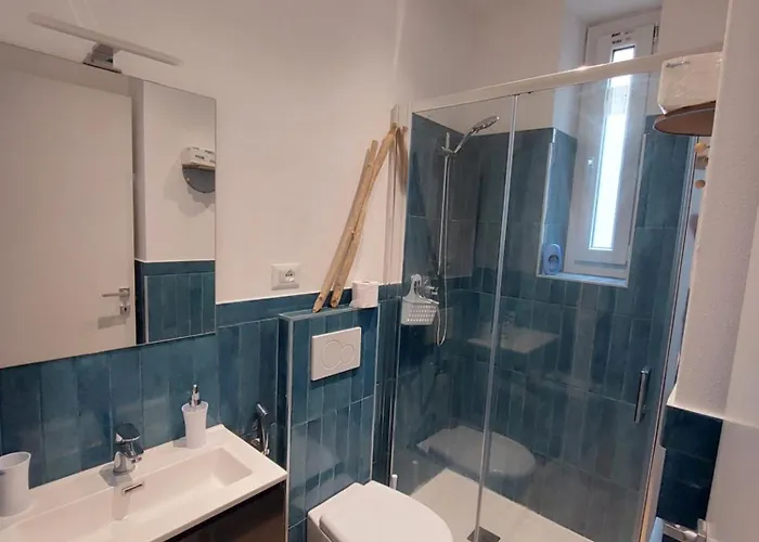 Francese * La Spezia